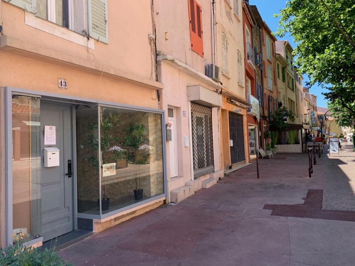Excellent Studio au cœur historique de Fréjus Extérieur photo